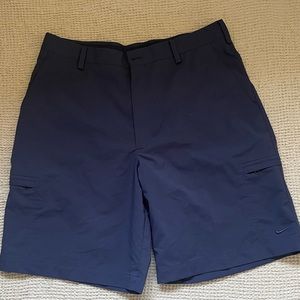 Like New Men’s Nike Golf Shorts Size 33